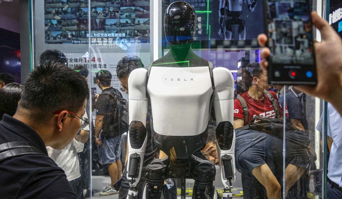 Гуманоїдний робот Tesla Optimus вирушить на Марс у 2026 році